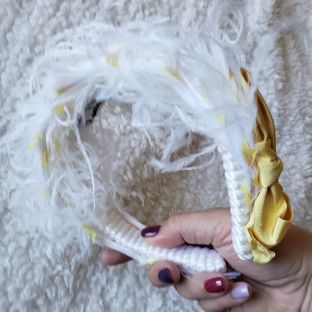 Bandeaux White Feathered‎ with Yellow Bow Headband